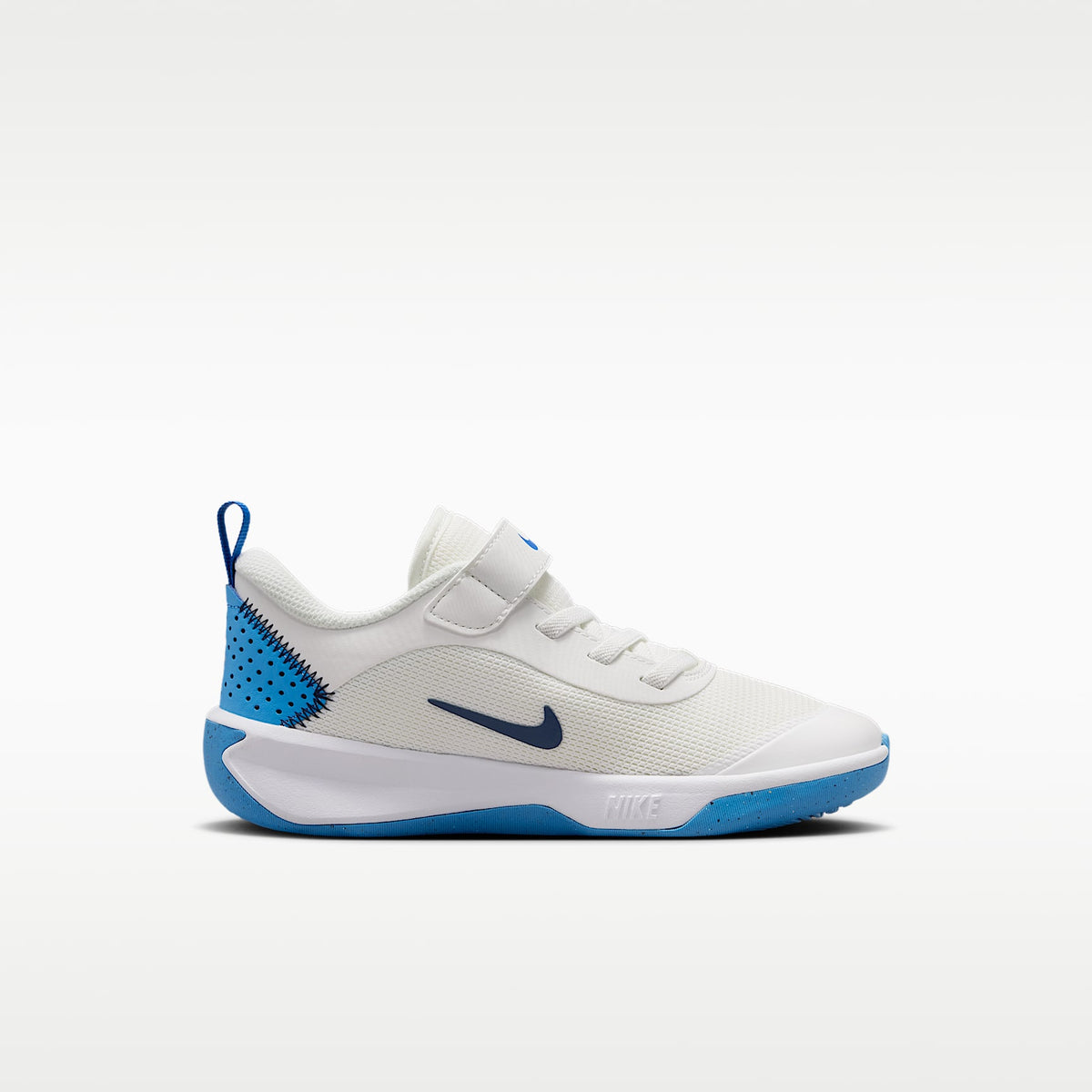 Nike Omni Multi-Court – Blanco cumbre/Azul marino medianoche/Azul universitario/Royal juego – vista 3