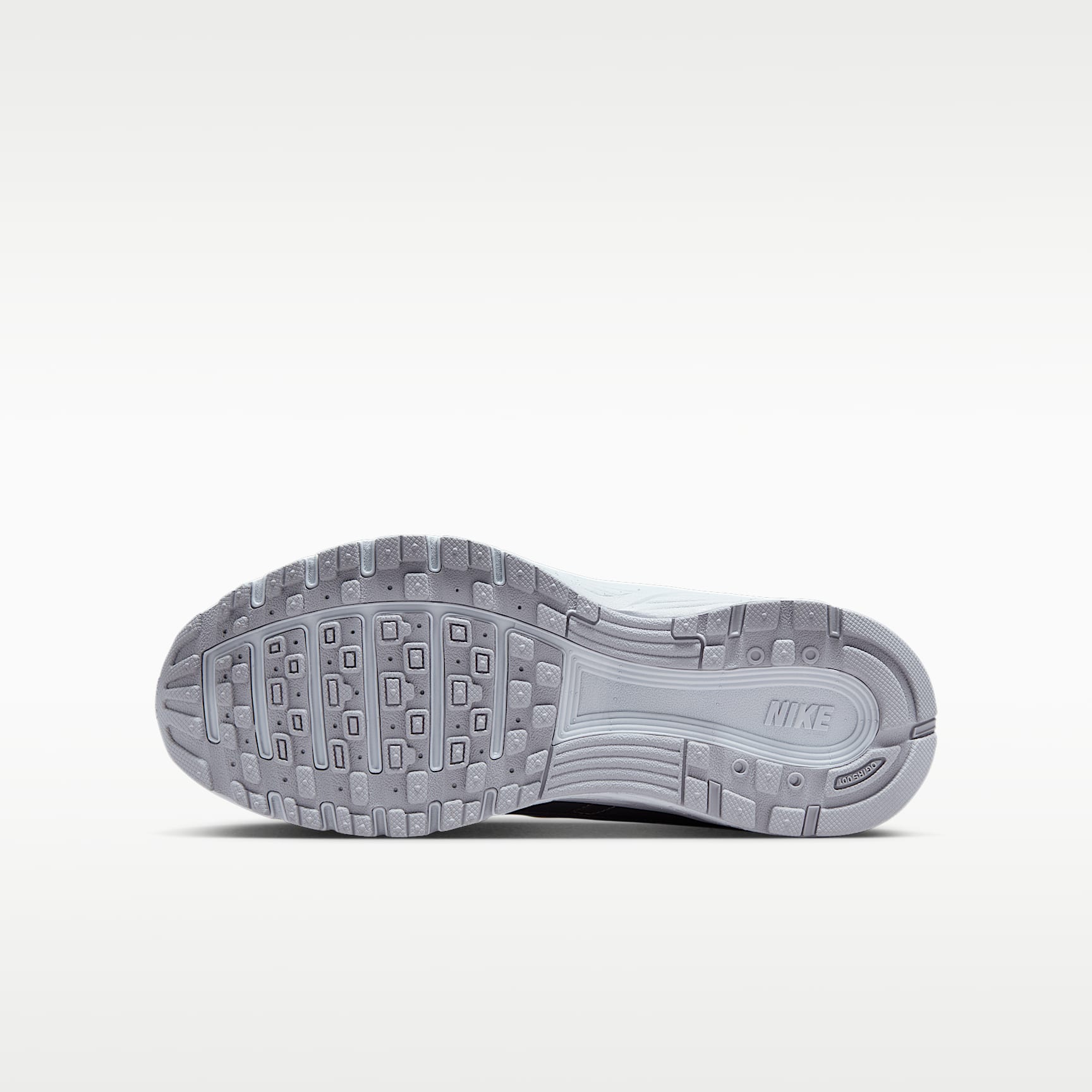 Nike P-6000 – Muñeca/Gris humo/Plata metalizado/Blanco – vista 2