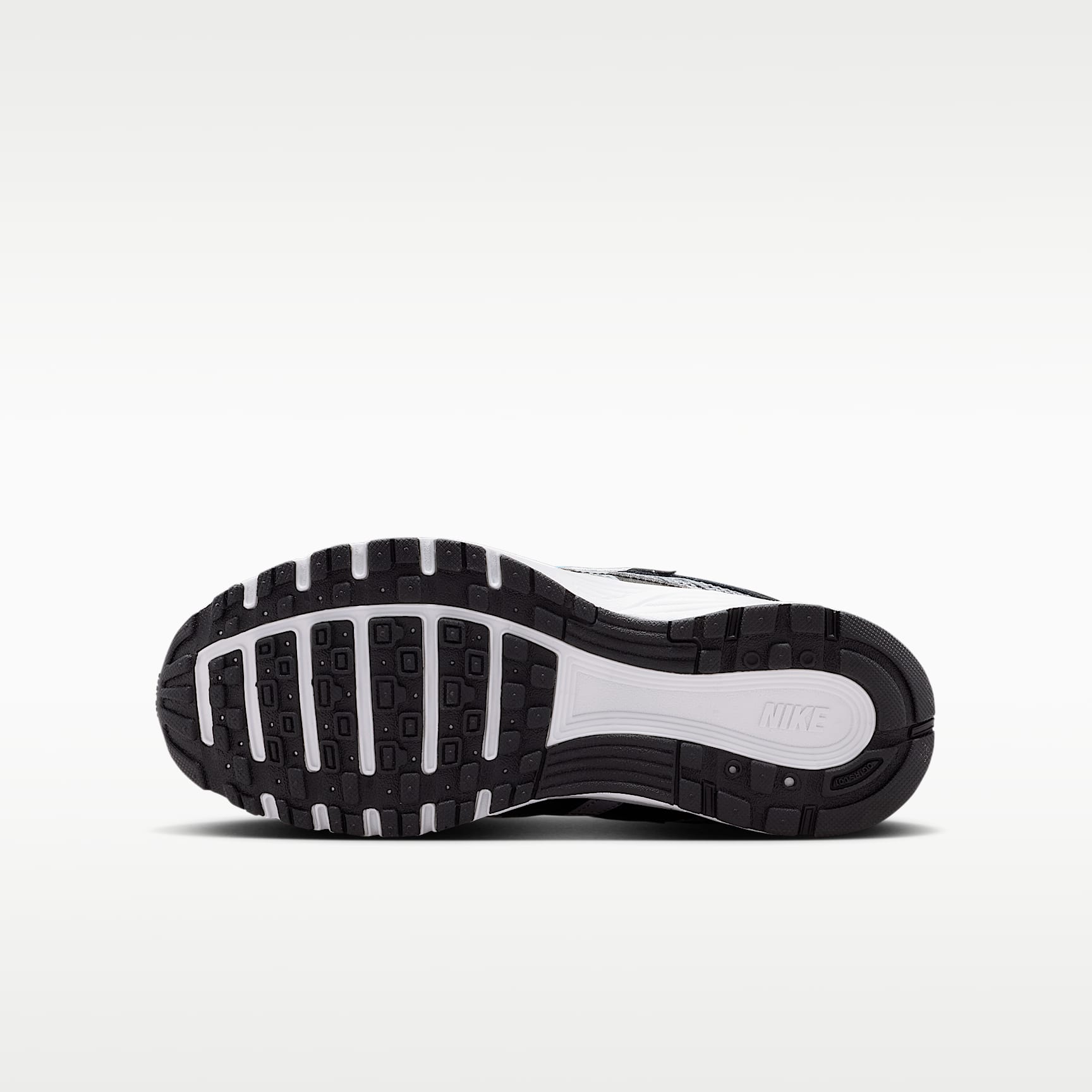 Nike P-6000 – Gris humo/Negro/Tinte platino/Azul holandés – vista 2