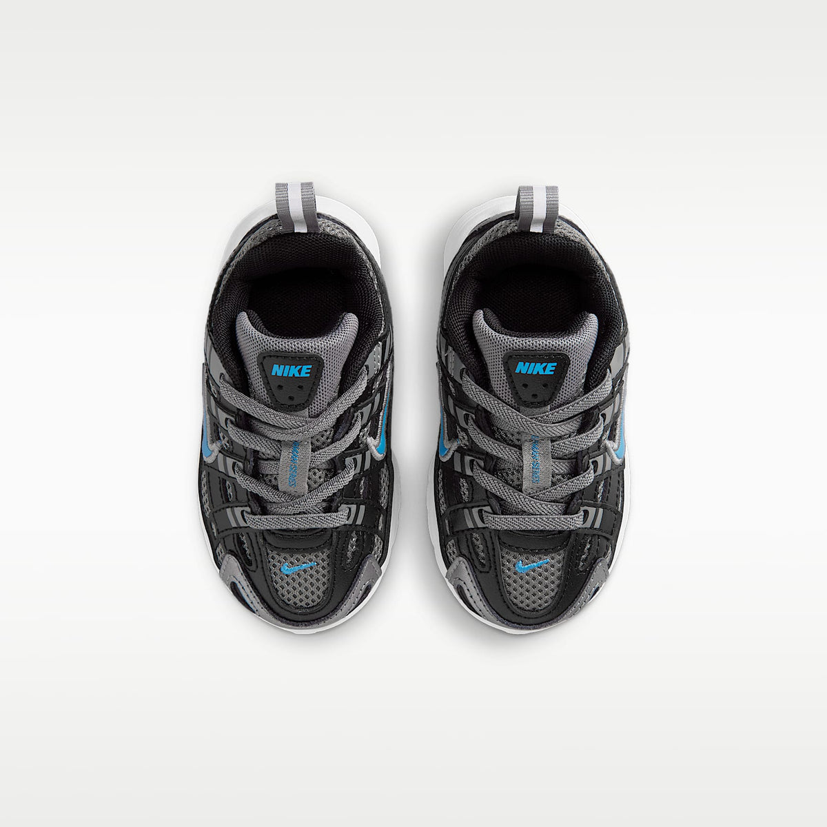 Nike P-6000 – Gris humo/Negro/Tinte platino/Azul holandés – vista 4