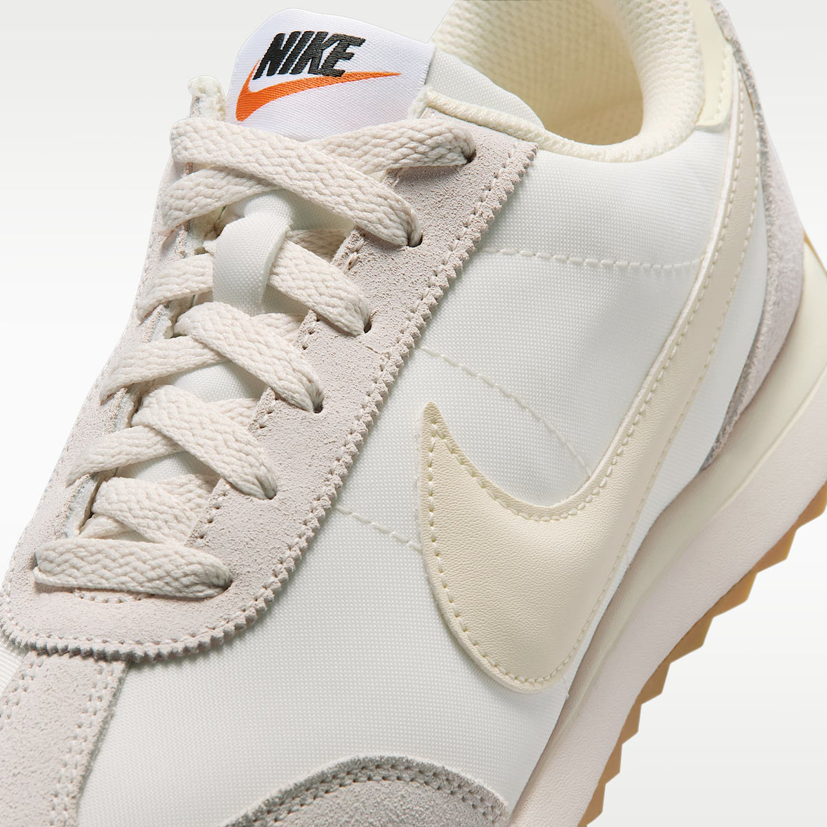 Nike Pacific – Tiza/Marrón claro goma/Negro/Leche de coco – vista 7
