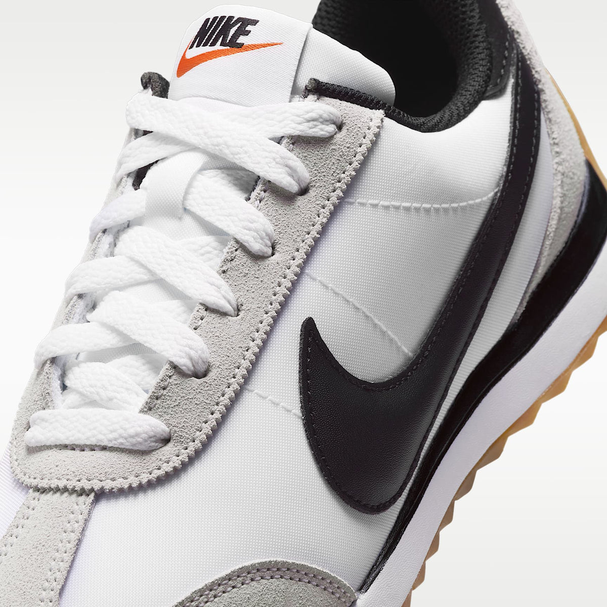 Nike Pacific – Blanco/Tinte platino/Marrón claro goma/Negro – vista 7