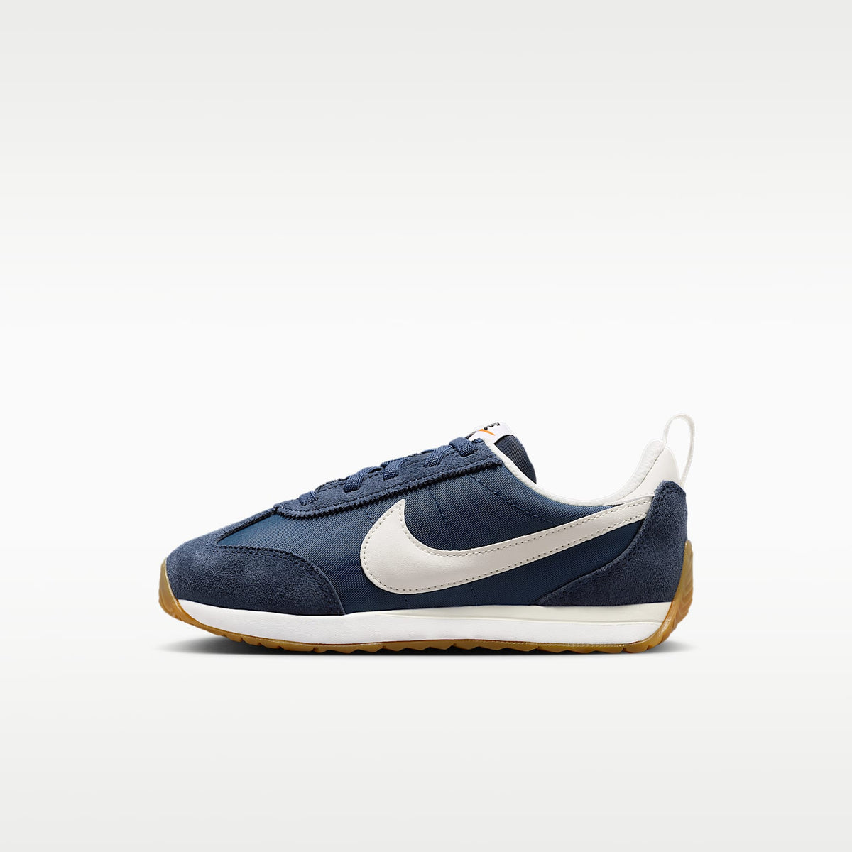 Nike Pacific – Azul marino medianoche/Negro/Naranja seguridad/Vela – vista 1