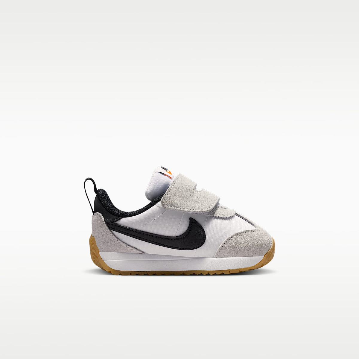 Nike Pacific – Blanco/Tinte platino/Marrón claro goma/Negro – vista 3