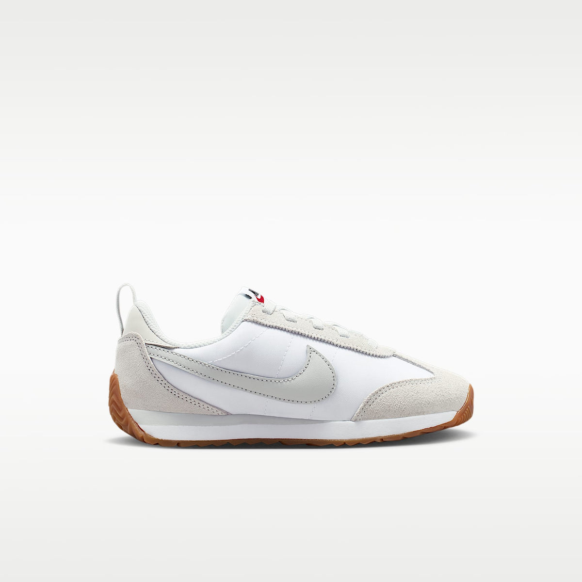 Nike Pacific – Blanco/Blanco cáscara de huevo/Rojo duro/Polvo fotón – vista 3