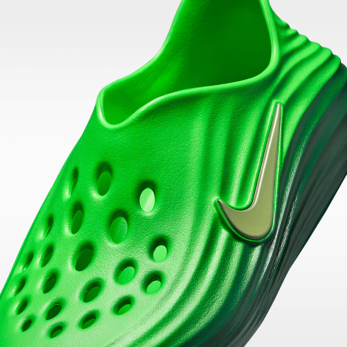 Nike ReactX Rejuven8 – Verde strike/Abeto/Aura oliva – vista 7