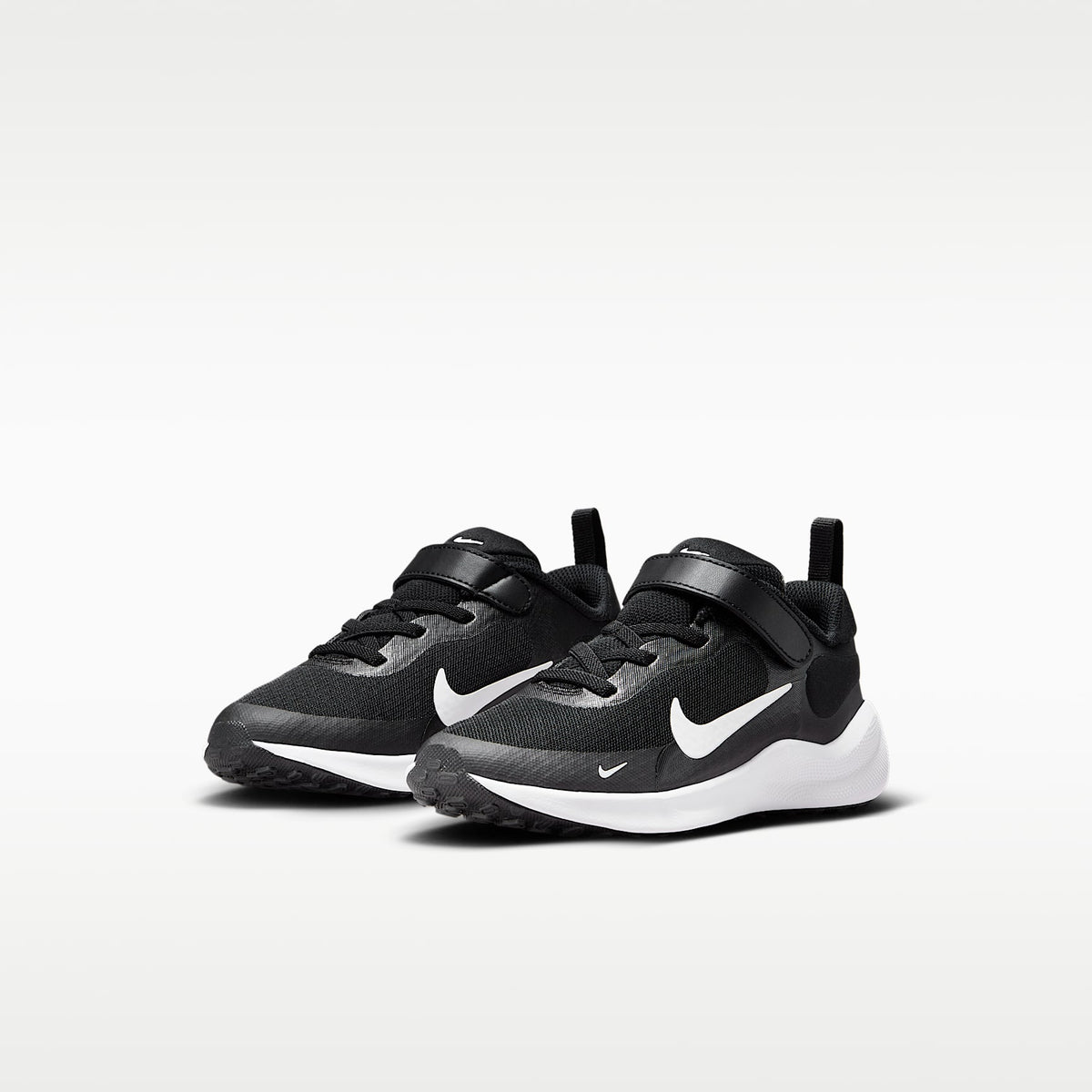 Nike Revolution 7 – Negro/Blanco/Blanco – vista 5