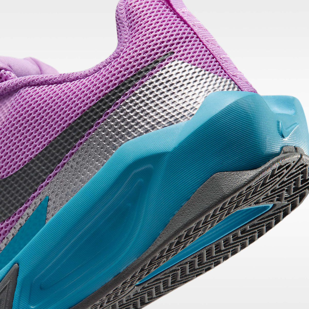Nike S.T. Dynamite – Fucsia resplandor/Azul báltico/Plata metalizado/Gris humo – vista 8