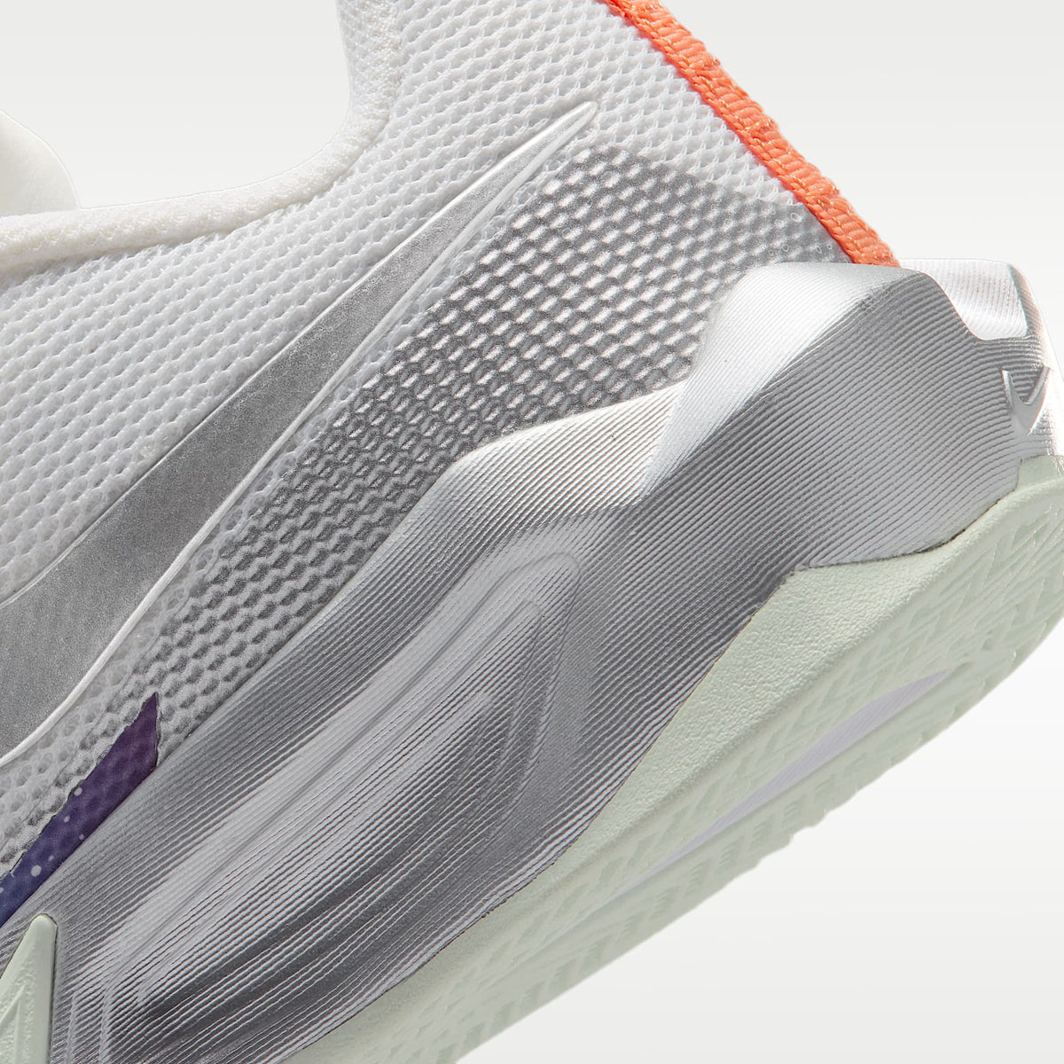 Nike S.T. Dynamite – Blanco/Plata metalizado/Escarcha naranja/Plata metalizado – vista 8