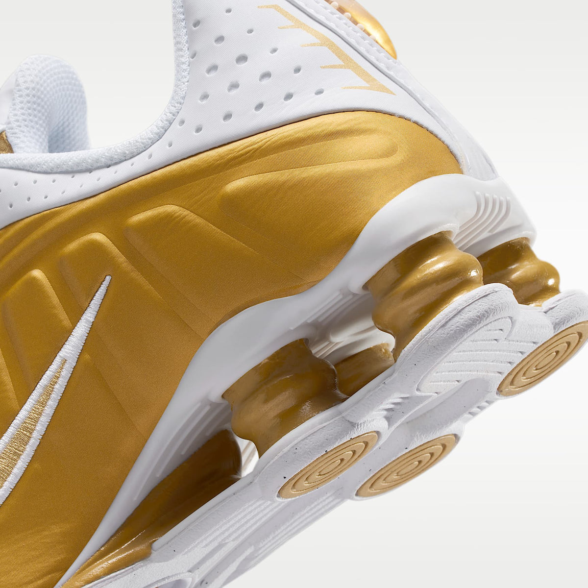 Nike Shox R4 – Oro metalizado/Blanco/Oro metalizado – vista 8