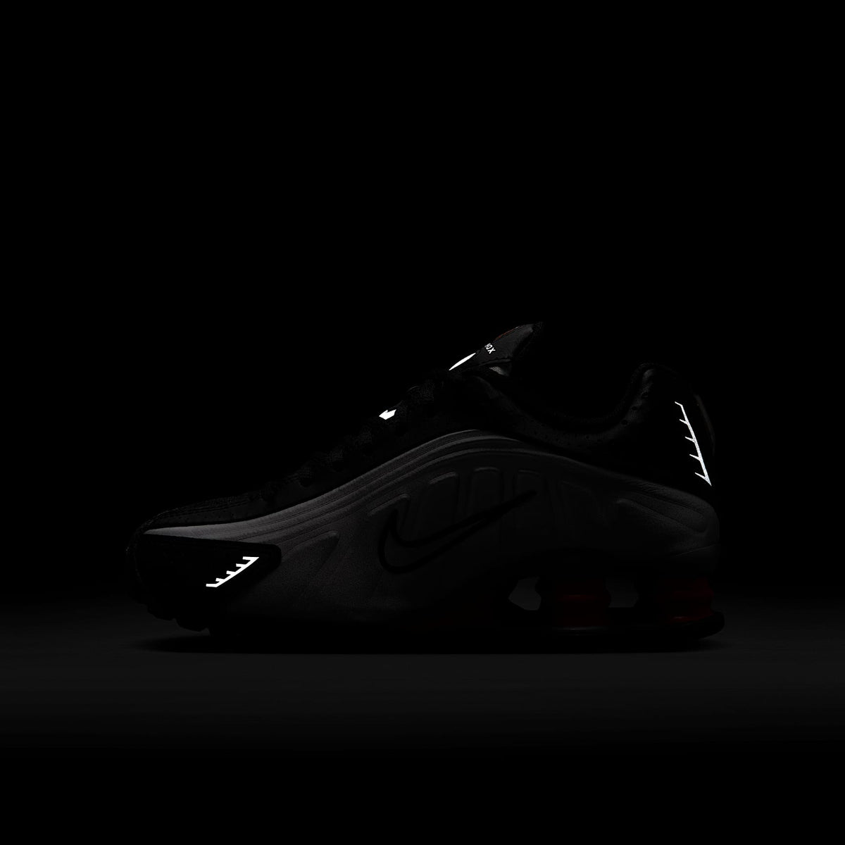 Nike Shox R4 – Plata metalizado/Negro/Rojo picante/Plata metalizado – vista 11