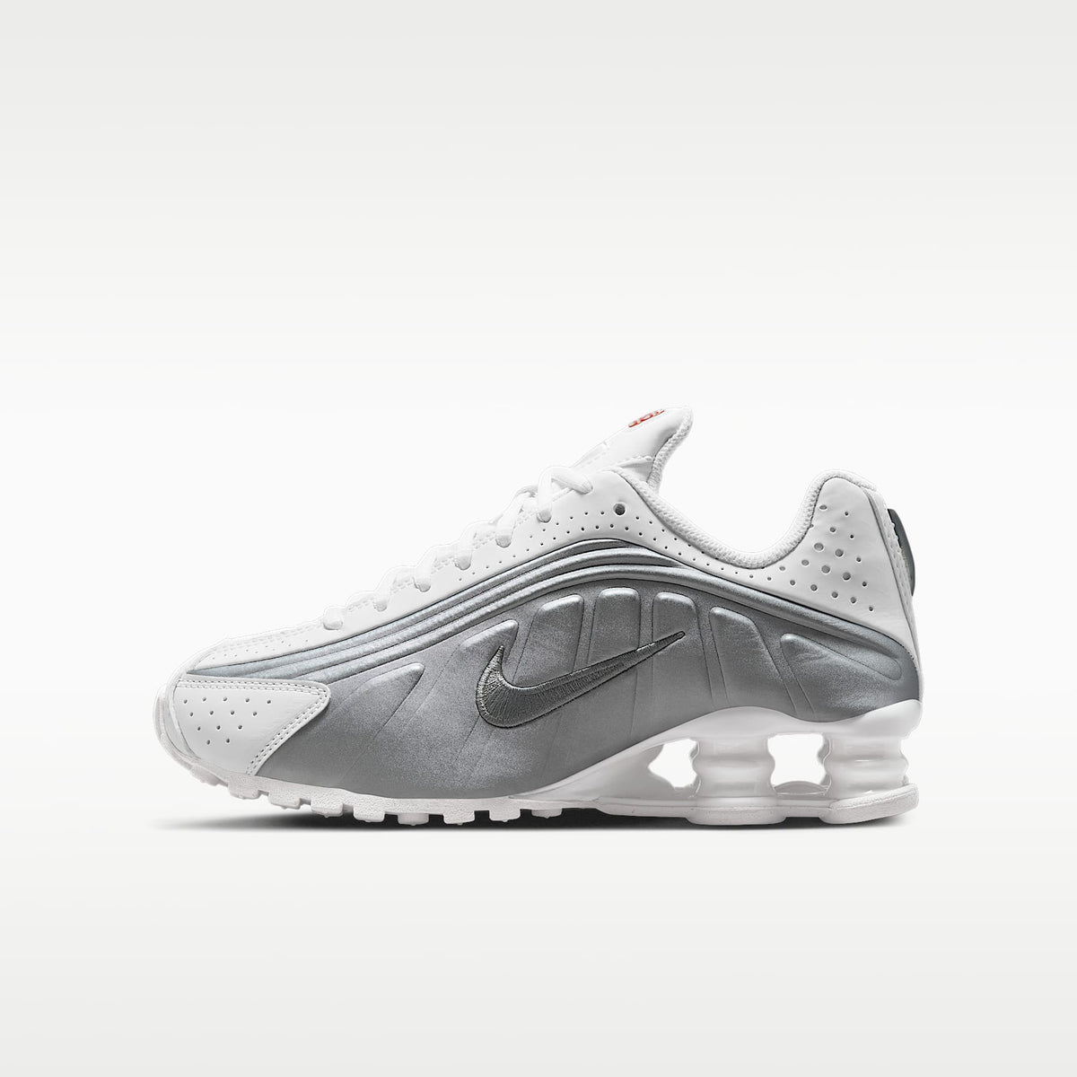 Nike Shox R4 – Blanco/Blanco/Carmesí brillante/Plata metalizado – vista 1