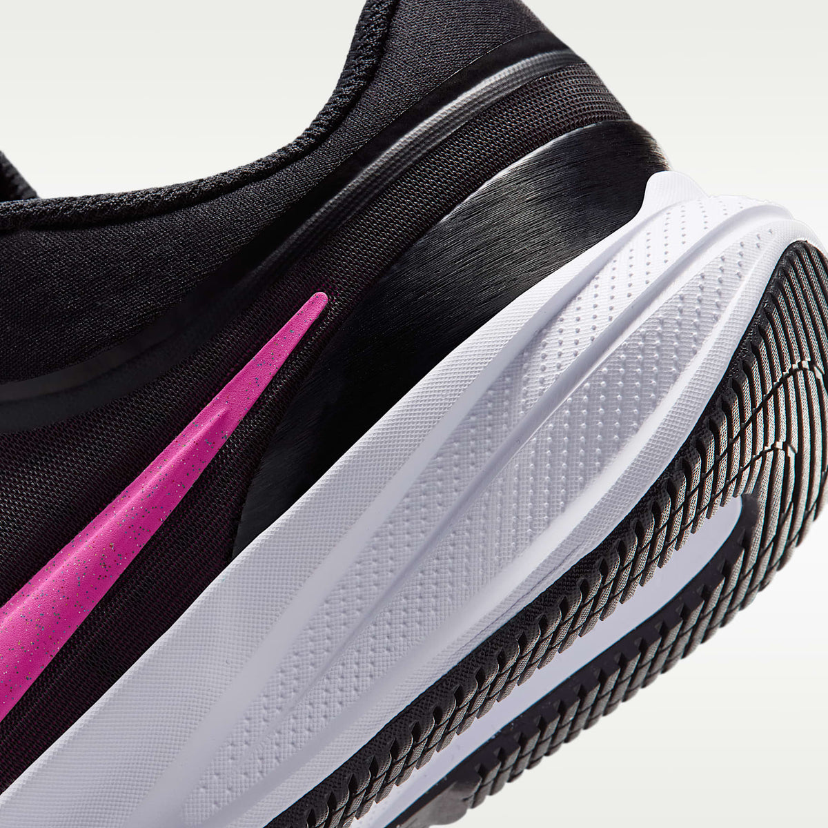 Nike Star Runner 5 – Negro/Antracita/Blanco/Fucsia láser – vista 8