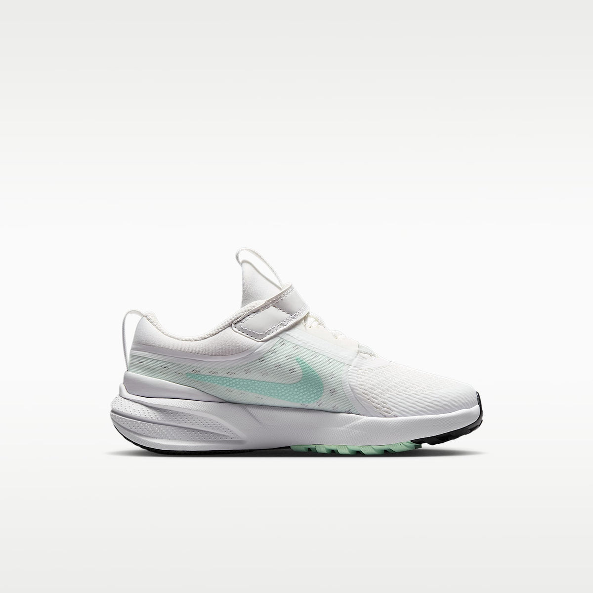 Nike Star Runner 5 – Blanco cumbre/Negro/Verde ligero/Verde ártico – vista 3
