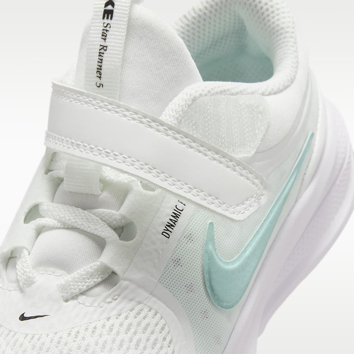 Nike Star Runner 5 – Blanco cumbre/Negro/Verde ligero/Verde ártico – vista 7