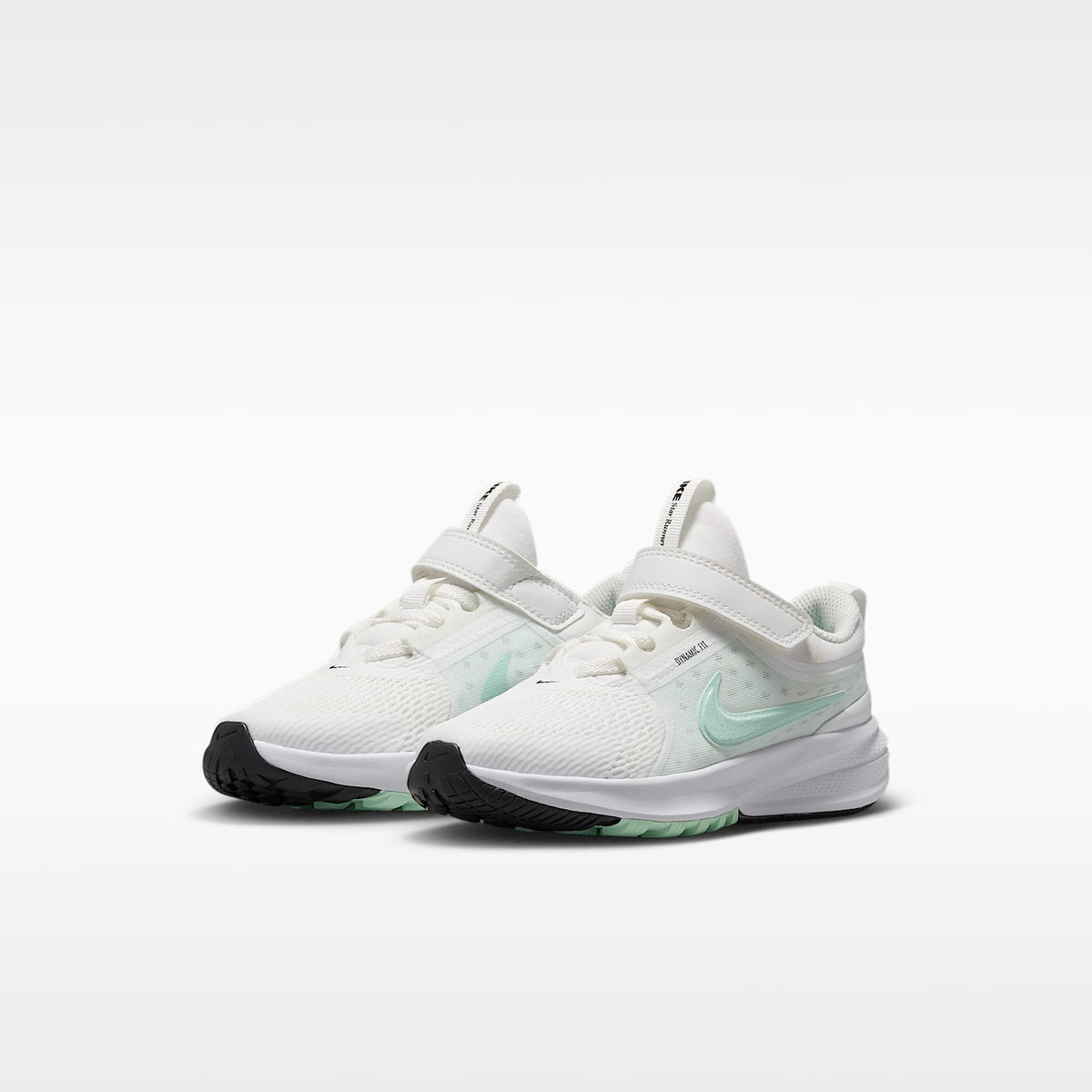 Nike Star Runner 5 – Blanco cumbre/Negro/Verde ligero/Verde ártico – vista 5