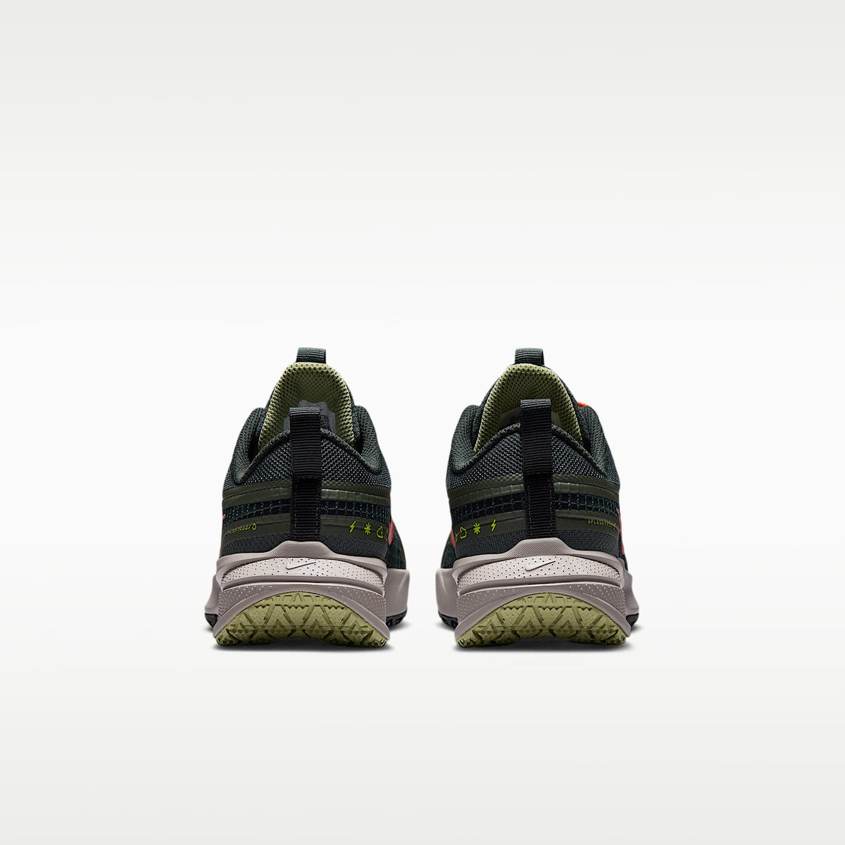 Nike Star Runner Utility – Abeto negro/Verde camuflaje/Oliva empolvado/Naranja seguridad – vista 6
