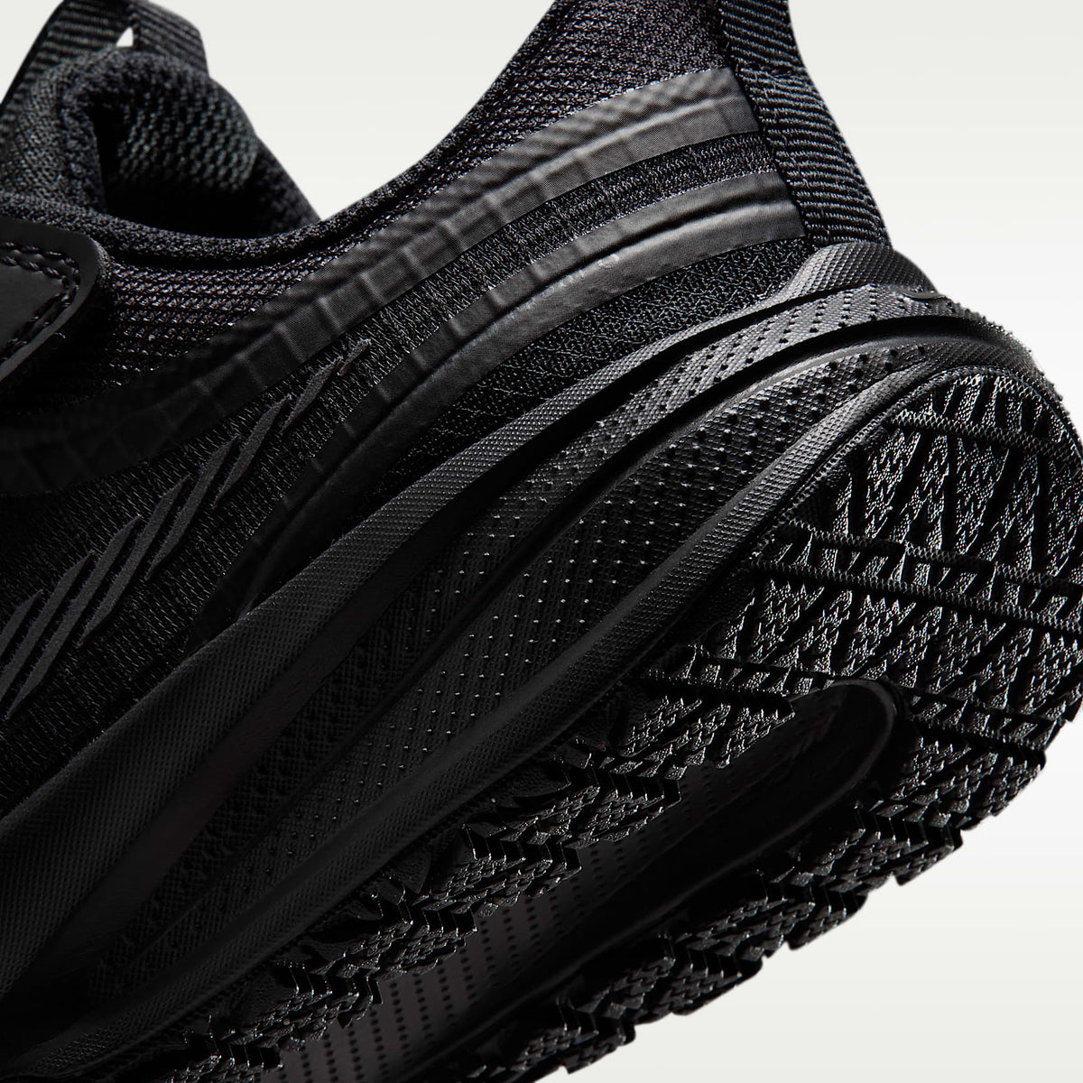 Nike Star Runner Utility – Negro/Antracita – vista 8