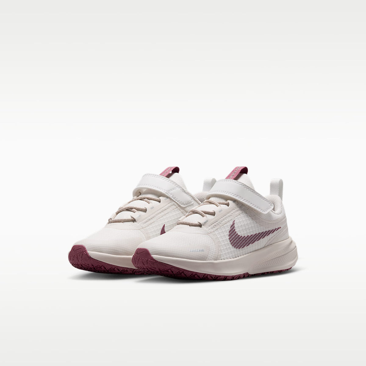 Nike Star Runner Utility – Blanco cumbre/Fantasma/Crema II/Rosa humo – vista 5