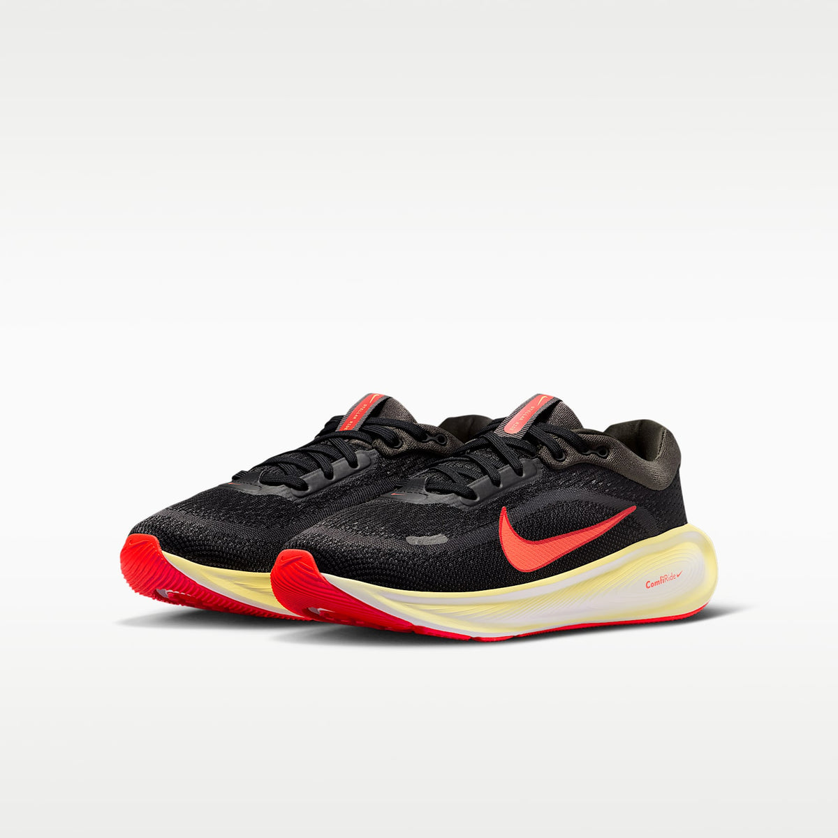Nike Stellar Ride – Negro/Ceniza medio/Carmesí claro/Carmesí brillante – vista 5
