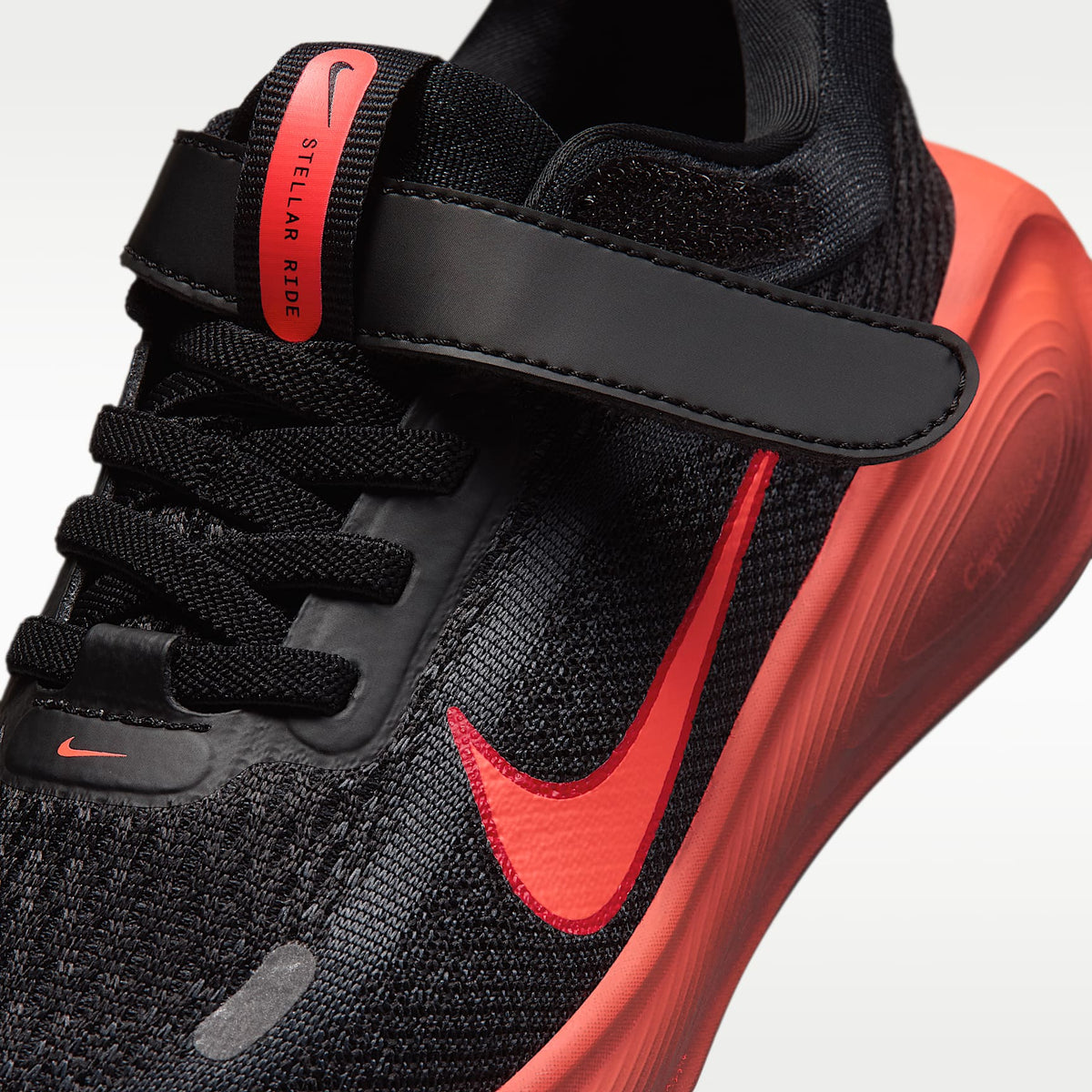 Nike Stellar Ride – Negro/Gris azulado/Rojo universitario/Rojo órbita – vista 7
