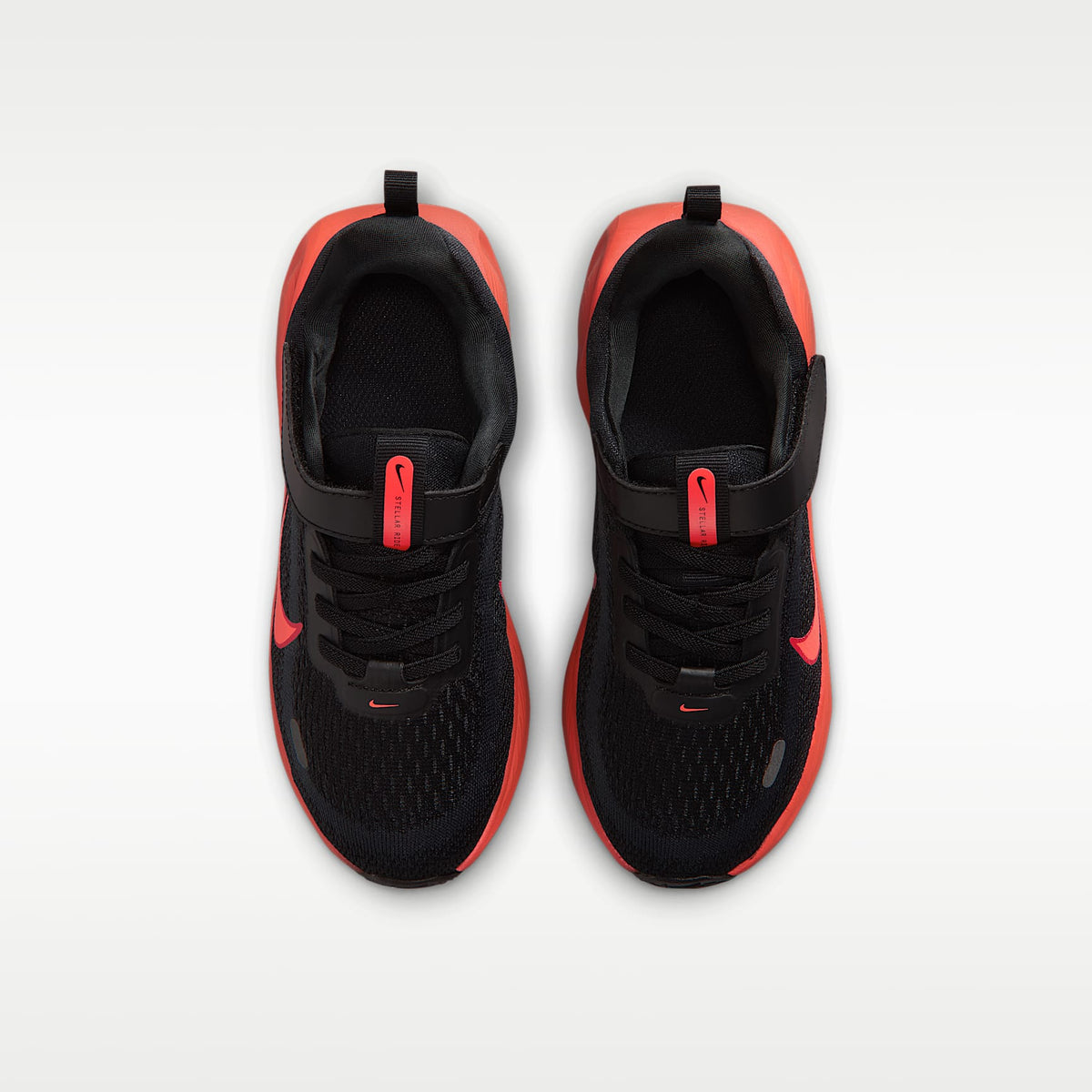 Nike Stellar Ride – Negro/Gris azulado/Rojo universitario/Rojo órbita – vista 4