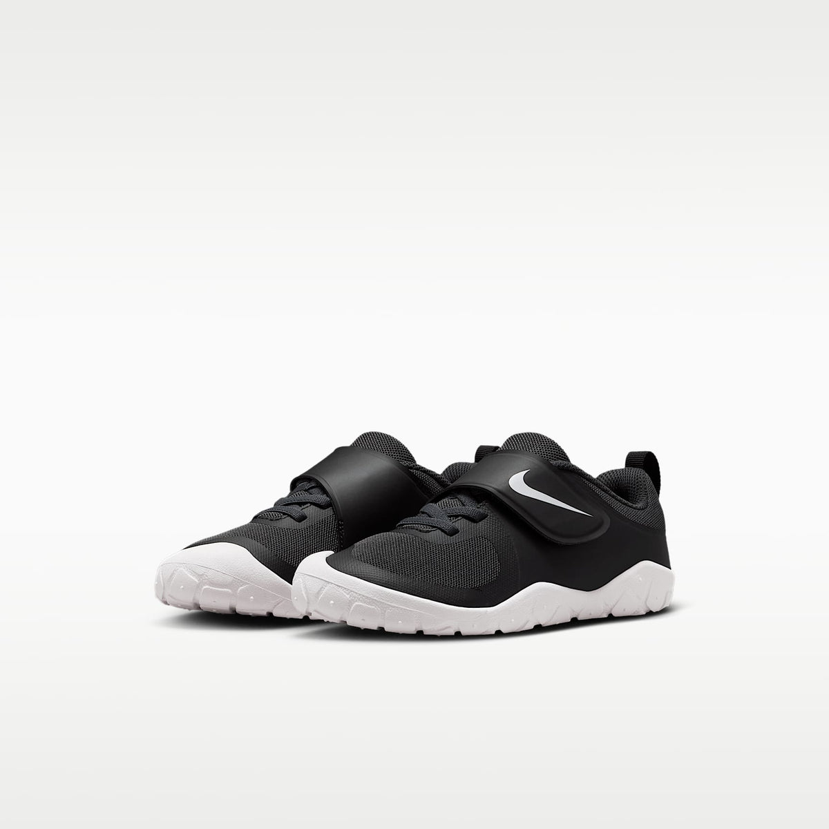 Nike Swoosh 1 Essential – Negro/Antracita/Blanco cumbre/Blanco – vista 5