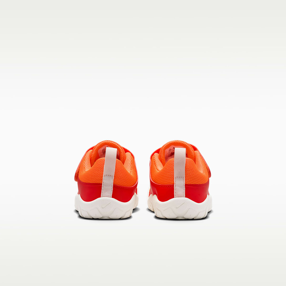 Nike Swoosh 1 Essential – Rojo picante/Naranja total/Vela – vista 6