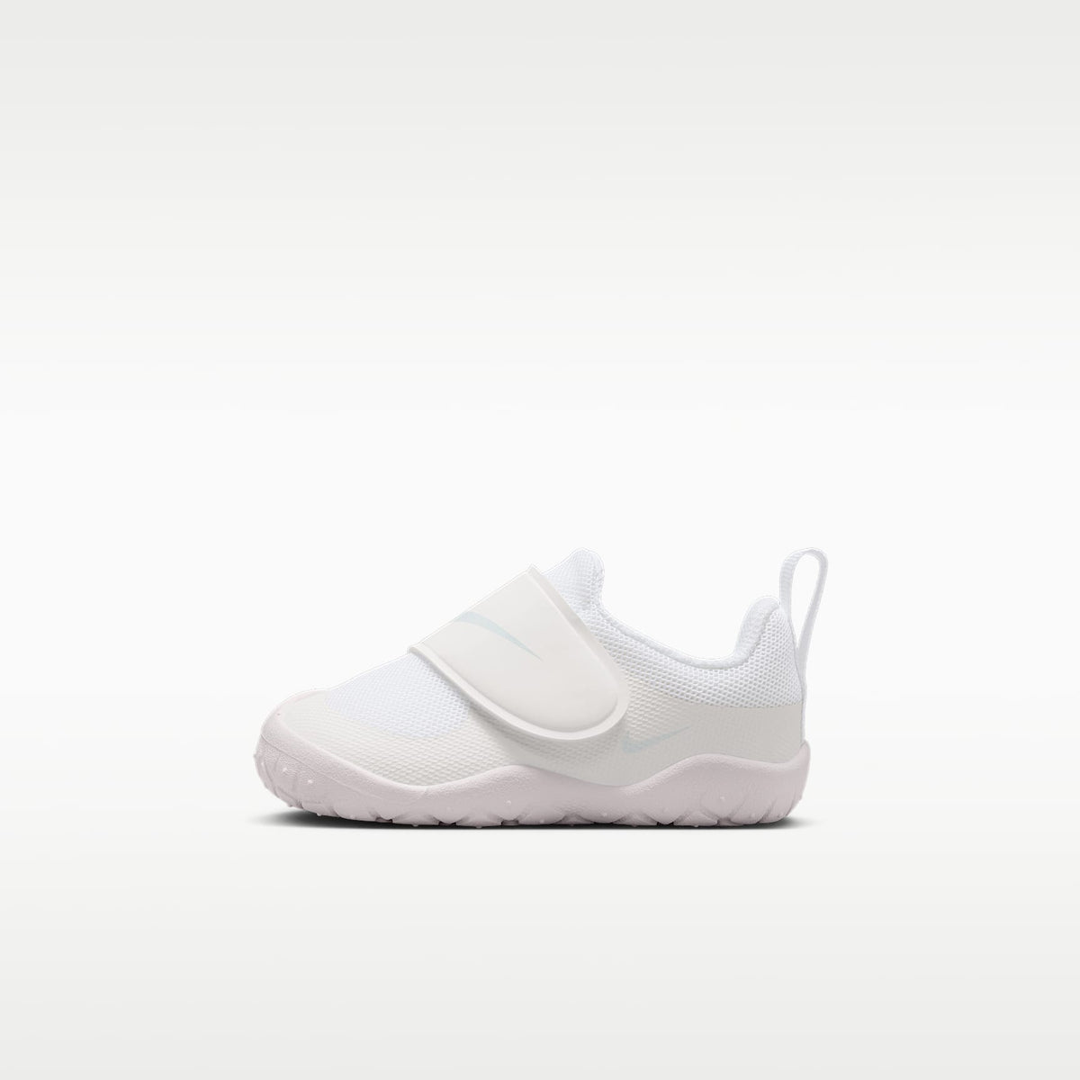 Nike Swoosh 1 Essential – Blanco/Blanco cumbre/Platino puro – vista 1