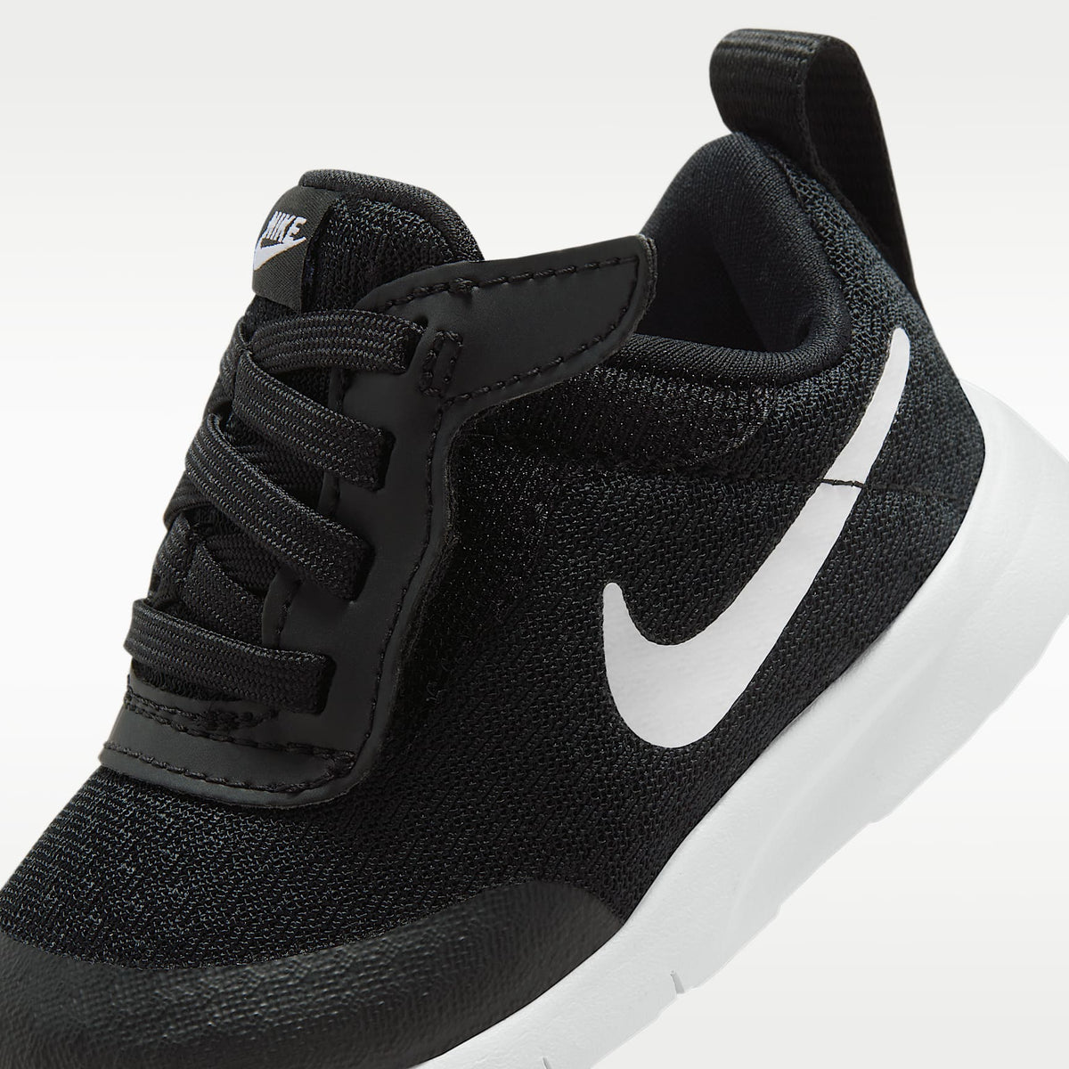 Nike Tanjun EasyOn – Negro/Blanco/Blanco – vista 8
