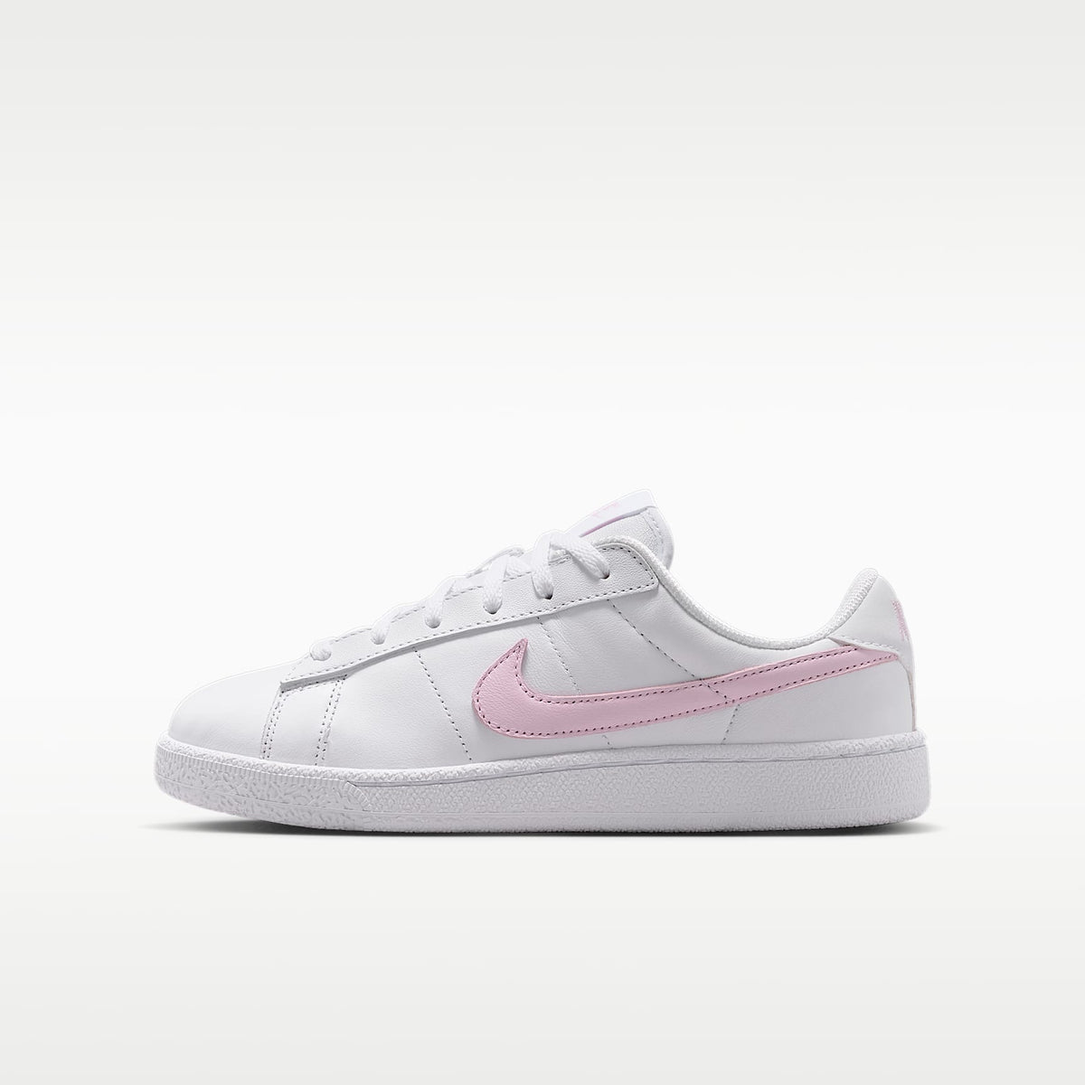 Nike Tennis Classic – Blanco/Espuma rosa – vista 1