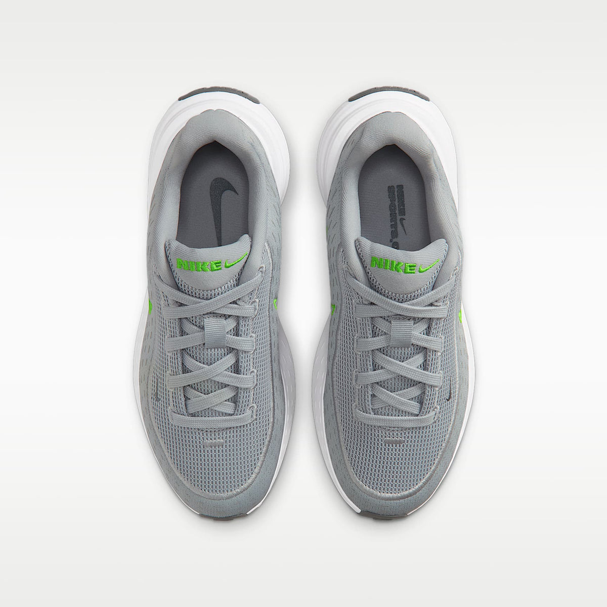 Nike Uplift SC – Gris humo claro/Blanco/Gris humo/Verde medio – vista 4