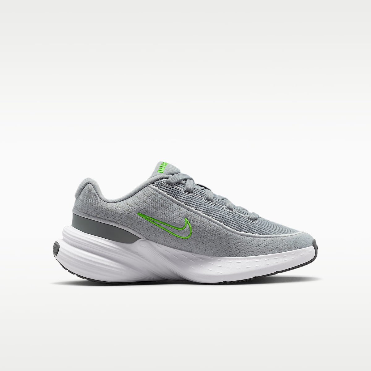 Nike Uplift SC – Gris humo claro/Blanco/Gris humo/Verde medio – vista 3