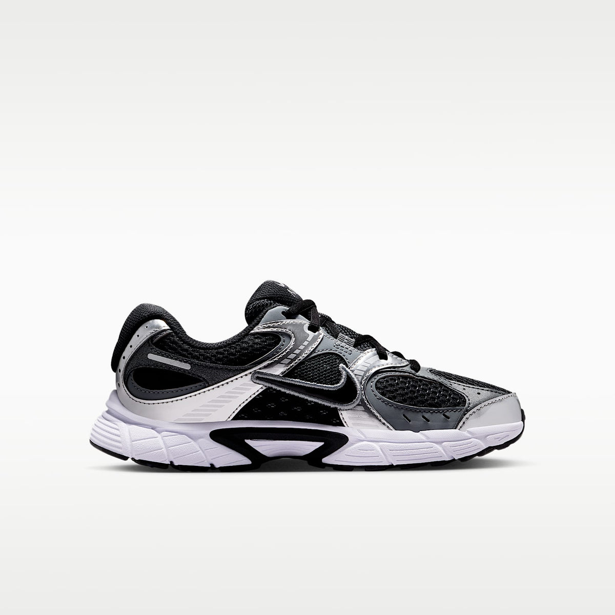 Nike V5 RNR – Negro/Antracita/Gris humo/Negro – vista 3