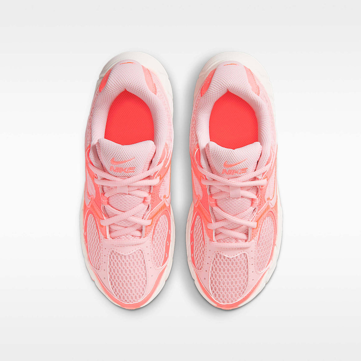 Nike V5 RNR – Flor rosa/Lava resplandor/Lava cálido/Flor rosa – vista 4