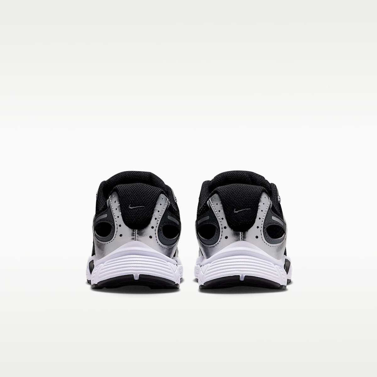 Nike V5 RNR – Negro/Antracita/Gris humo/Negro – vista 6