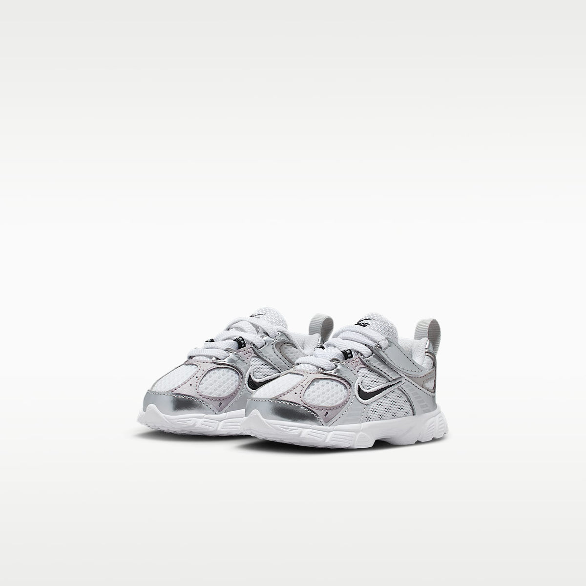 Nike V5 RNR – Blanco/Gris vasto/Gris universitario/Negro – vista 5