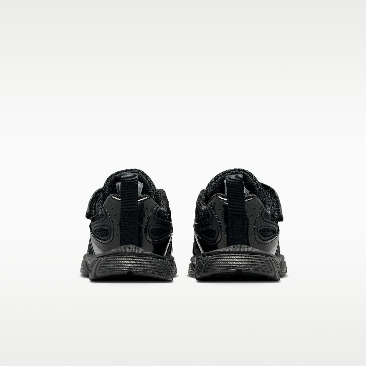 Nike V5 RNR – Negro/Antracita/Negro – vista 6