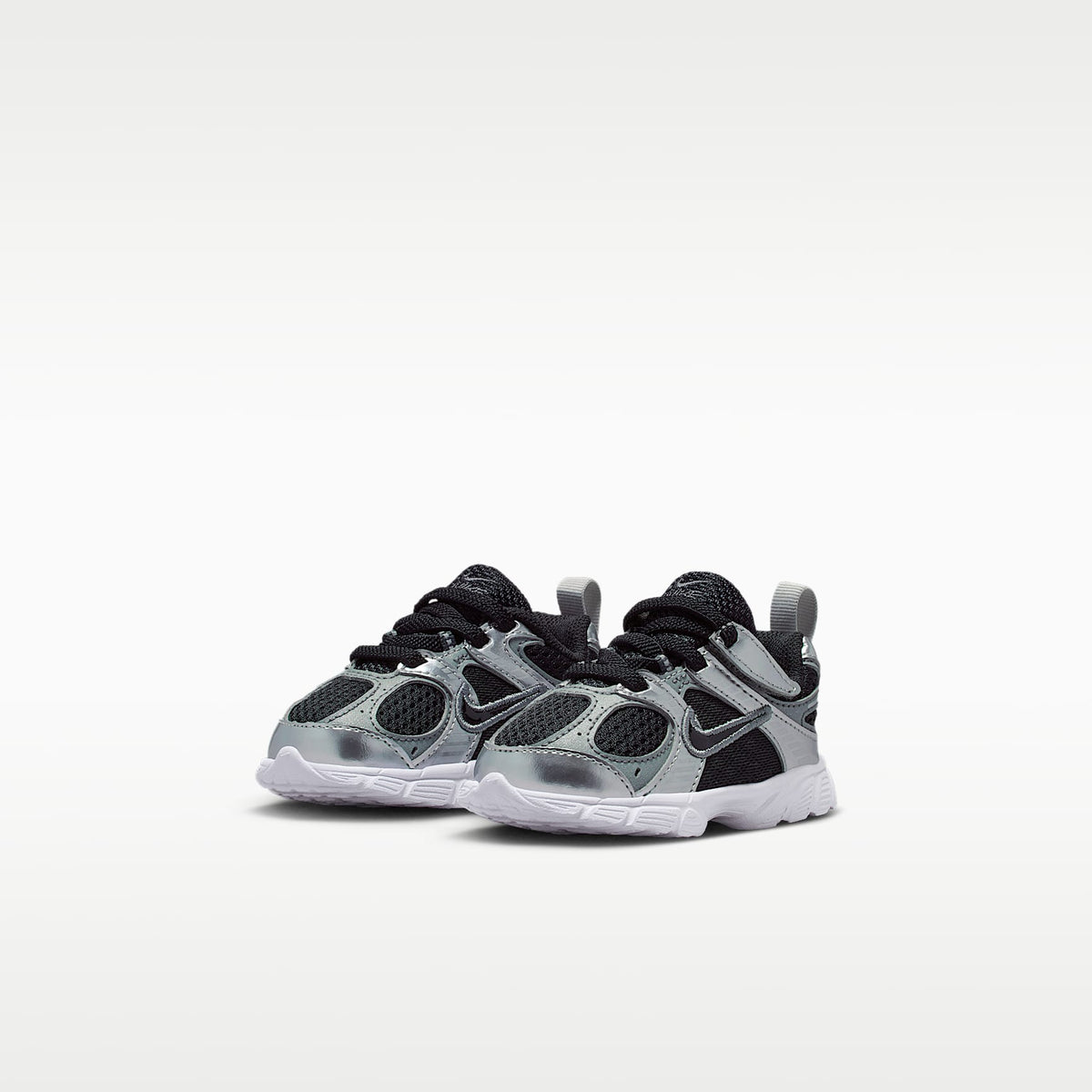 Nike V5 RNR – Negro/Antracita/Gris humo/Negro – vista 5