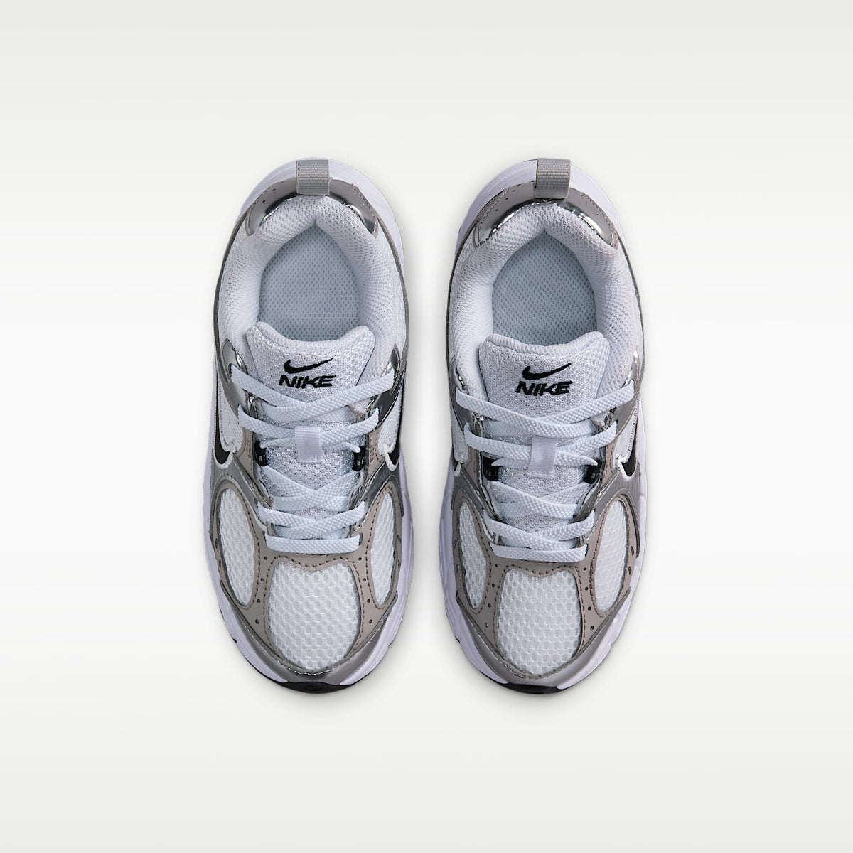 Nike V5 RNR – Blanco/Gris vasto/Gris universitario/Negro – vista 4