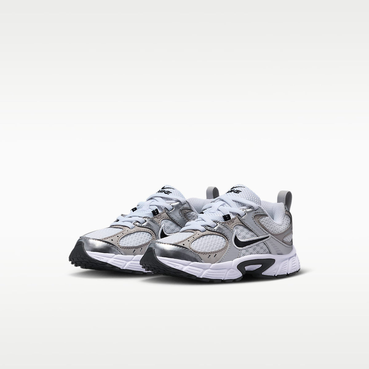 Nike V5 RNR – Blanco/Gris vasto/Gris universitario/Negro – vista 5