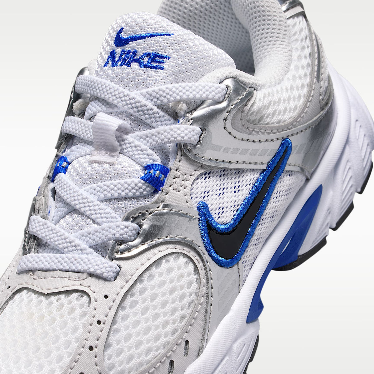 Nike V5 RNR – Blanco/Gris vasto/Polvo fotón/Negro – vista 7