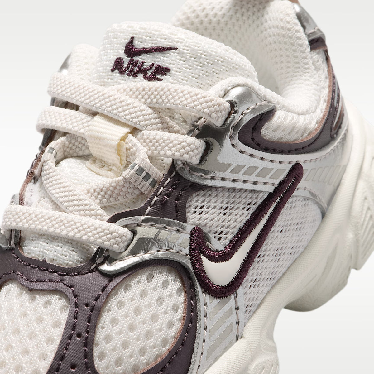 Nike V5 RNR – Fantasma/Gris partícula/Burdeos ceniza/Fantasma – vista 7