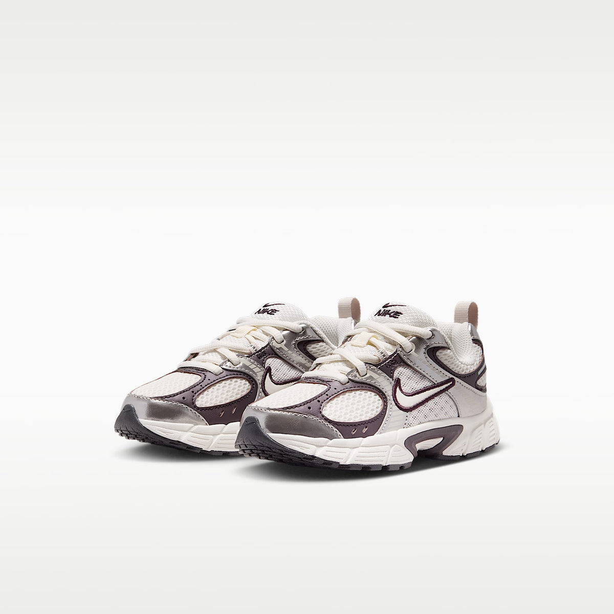 Nike V5 RNR – Fantasma/Gris partícula/Burdeos ceniza/Fantasma – vista 5
