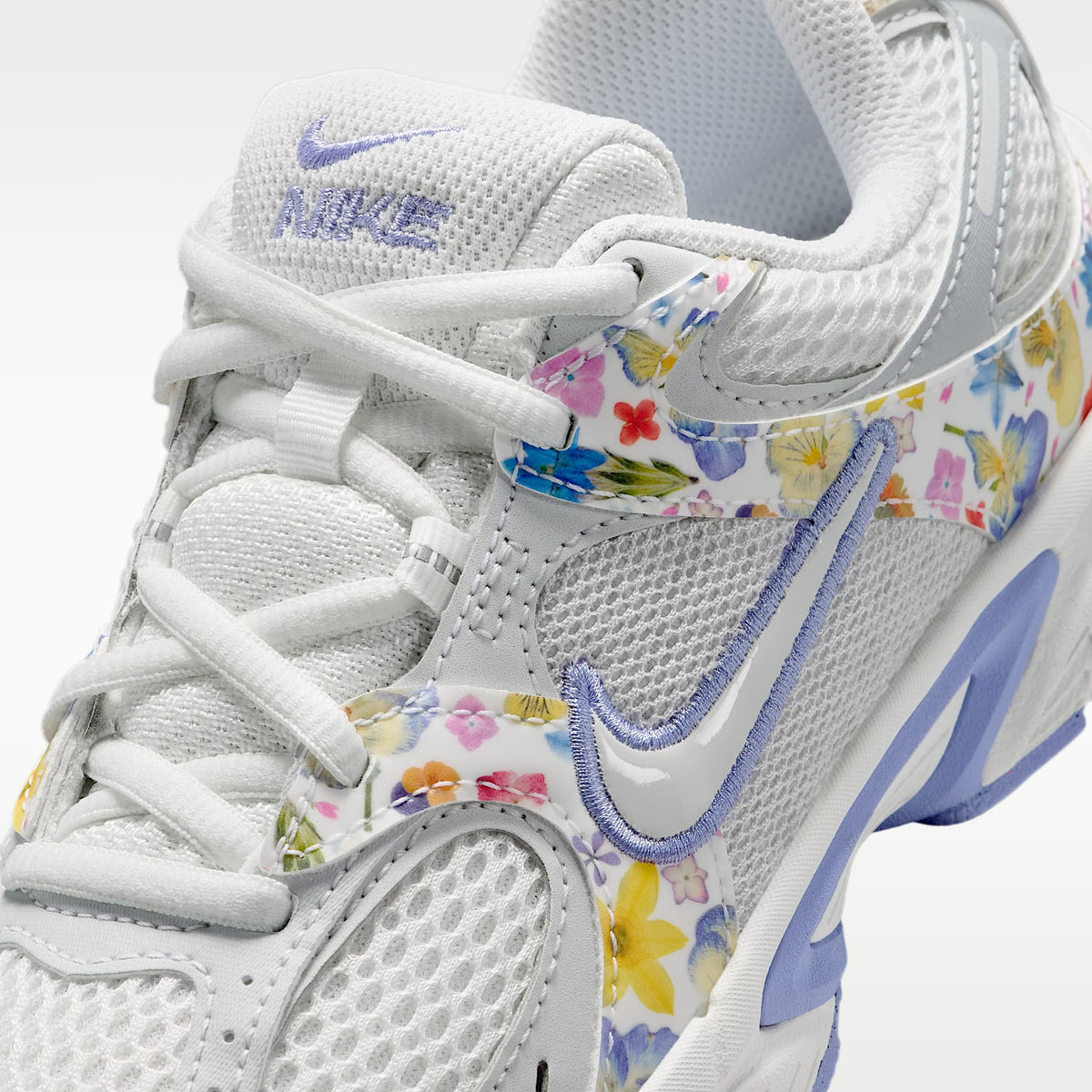 Nike V5 RNR SE – Blanco cumbre/Polvo fotón/Cardo claro/Blanco cumbre – vista 7
