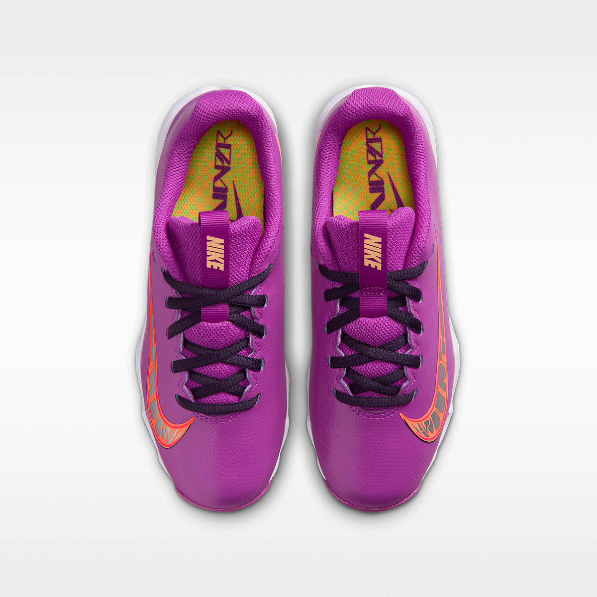 Nike Vapor Shark 3 "CeeDee Lamb" – Morado vivo/Naranja pulso/Tinte mandarina/Plata metalizado – vista 4