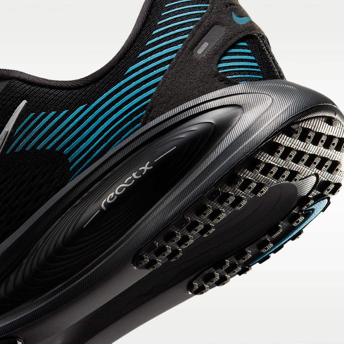 Nike Vomero 18 – Negro/Azul corriente claro/Antracita/Plata – vista 8