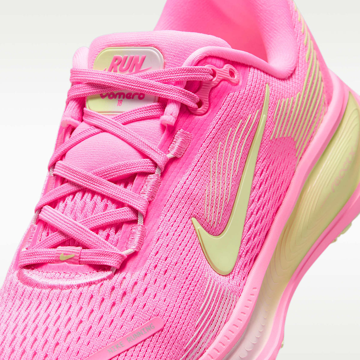 Nike Vomero 18 – Hechizo rosa/Espuma rosa/Voltio ligero – vista 7