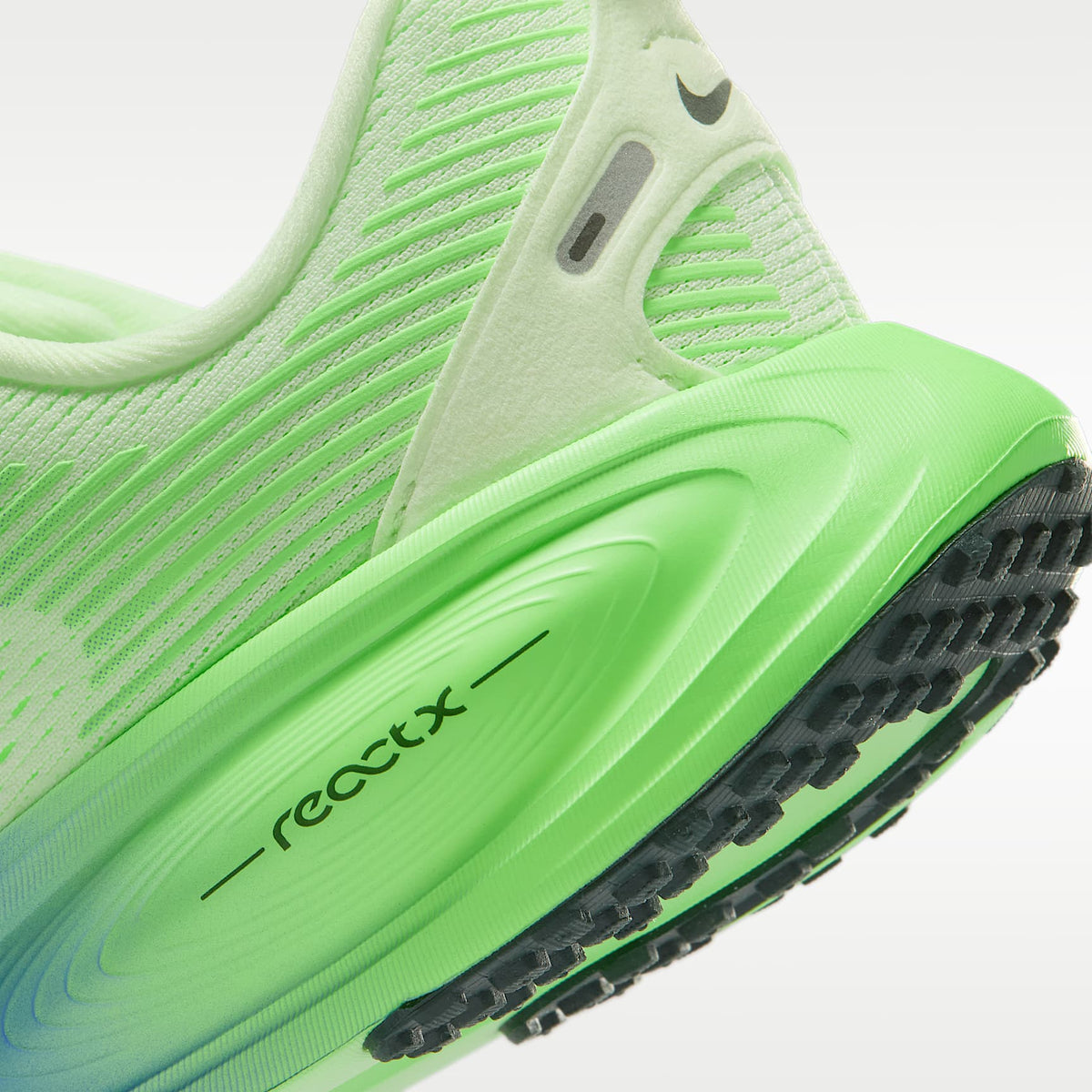 Nike Vomero 18 – Tinte volt/Tinte volt/Zafiro/Abeto negro – vista 8