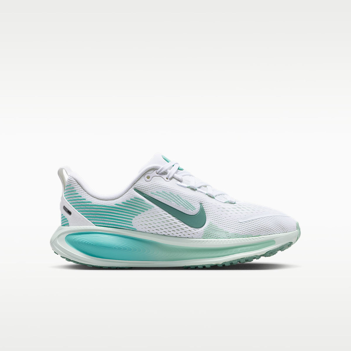 Nike Vomero 18 – Blanco/Turquesa desteñido/Espuma menta/Cañón – vista 3